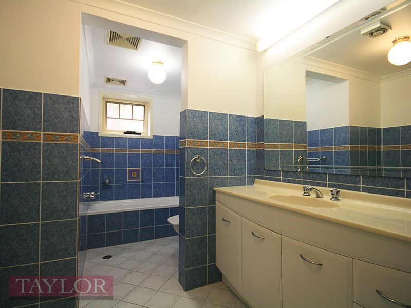 27/40 Strathalbyn Drive, Oatlands NSW 2117