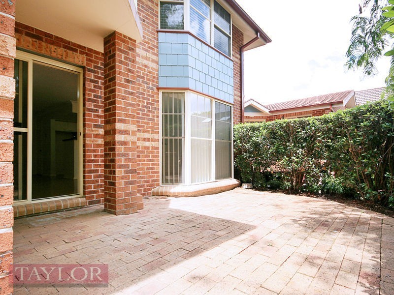 27/40 Strathalbyn Drive, Oatlands NSW 2117