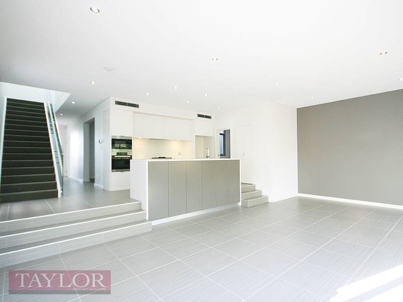 30 Central Park Avenue, Bella Vista NSW 2153