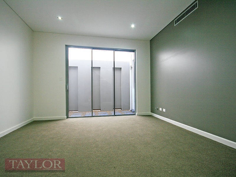 30 Central Park Avenue, Bella Vista NSW 2153