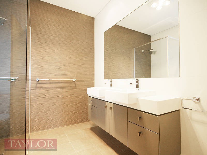 30 Central Park Avenue, Bella Vista NSW 2153