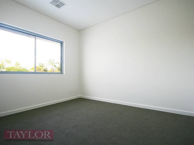30 Central Park Avenue, Bella Vista NSW 2153
