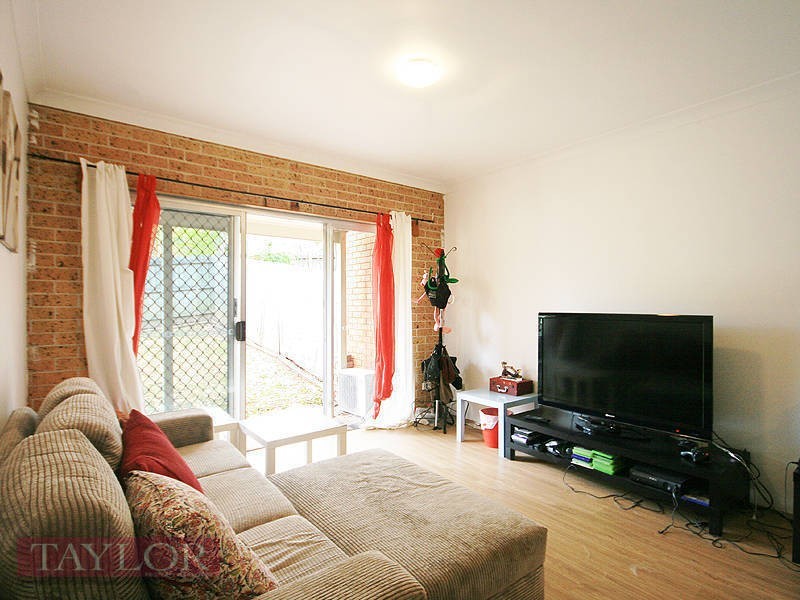 2/18-20 Robert Street, Telopea NSW 2117