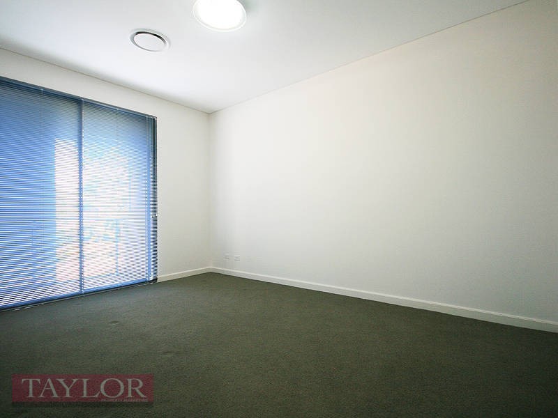 80 Central Park Avenue, Baulkham Hills NSW 2153