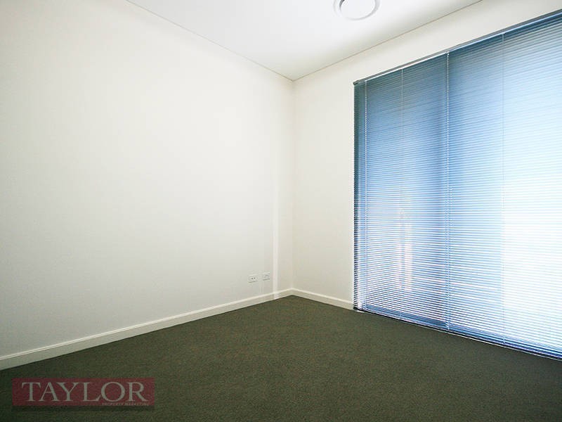 80  Central Park Avenue, Bella Vista NSW 2153