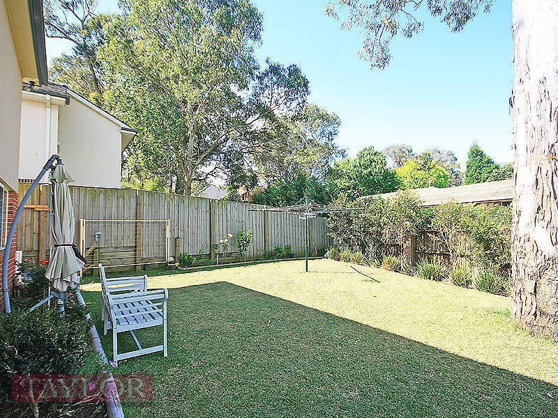 6 Hunterford Crescent, Oatlands NSW 2117