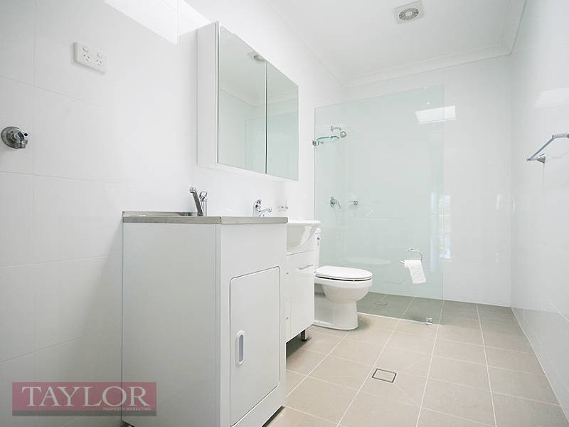 2/41 Belmore Street East, Oatlands NSW 2117