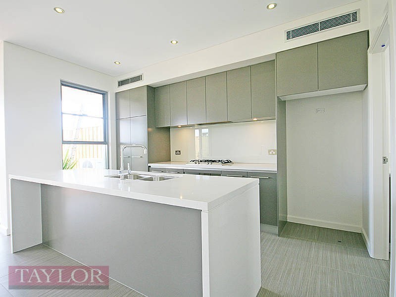 68 Central Park Avenue, Bella Vista NSW 2153