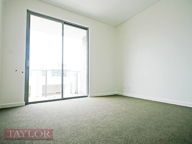 68 Central Park Avenue, Bella Vista NSW 2153