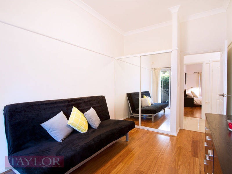 137/40 Strathalbyn Drive, Oatlands NSW 2117