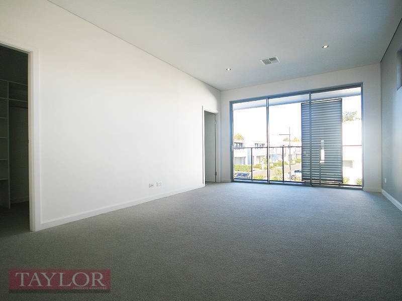 68  Central Park Avenue, Baulkham Hills NSW 2153