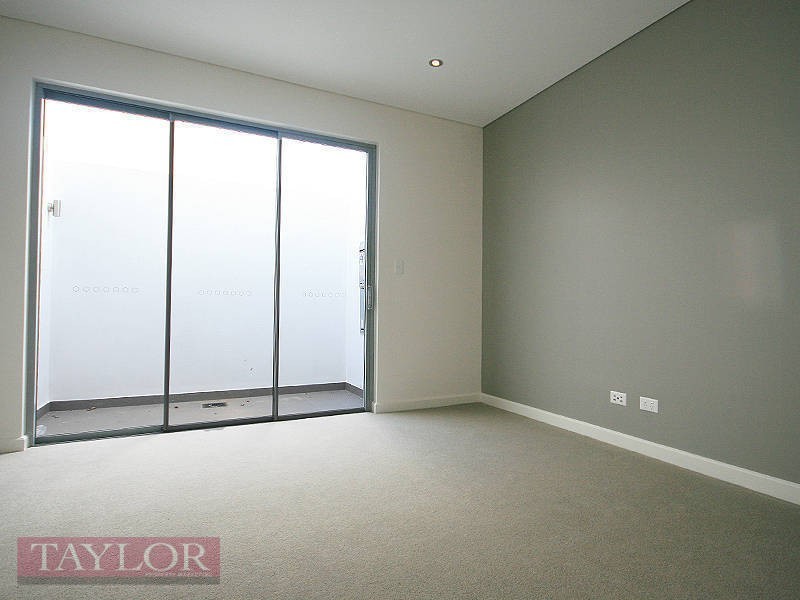 68 Central Park Avenue, Bella Vista NSW 2153