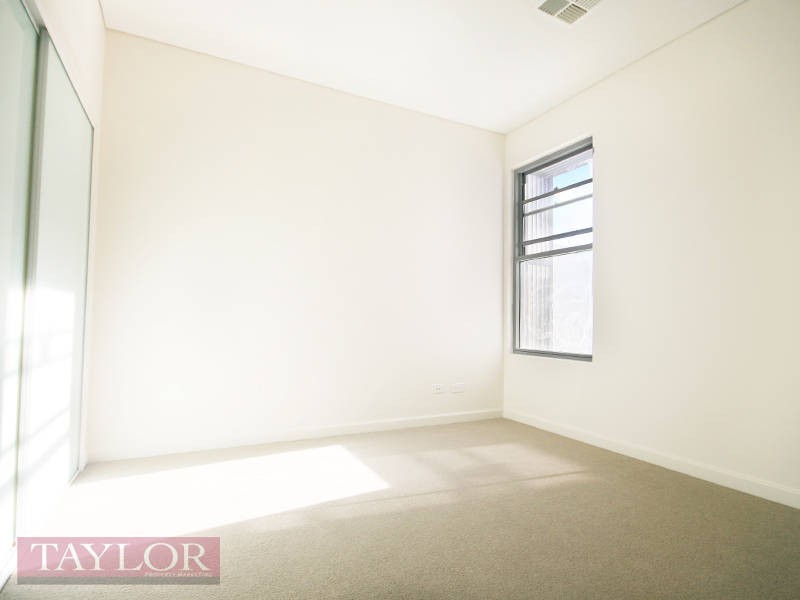 68 Central Park Avenue, Bella Vista NSW 2153