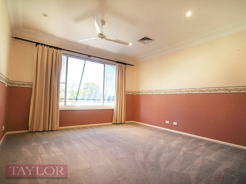 1 Kelvin Court, Oatlands NSW 2117