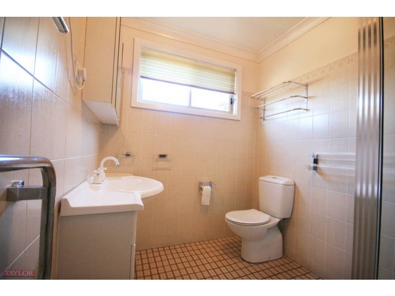 1 Kelvin Court, Oatlands NSW 2117