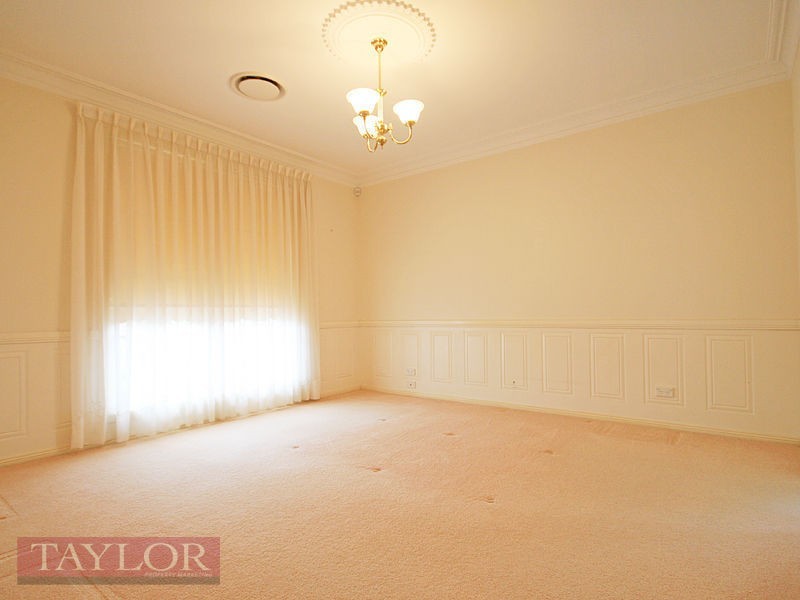 81 Redden Drive, Kellyville NSW 2155