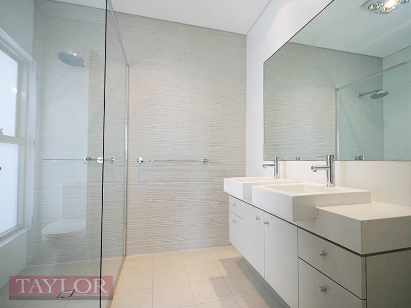 28 Central Park Avenue, Bella Vista NSW 2153