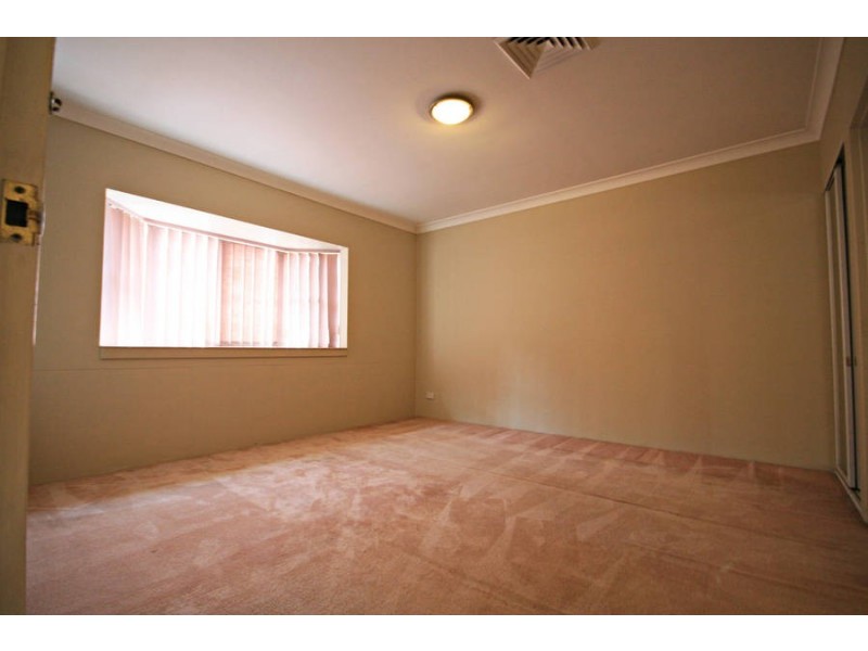 90/40 Strathalbyn Drive, Oatlands NSW 2117