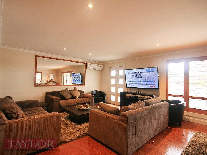 54 Somerset Drive, North Rocks NSW 2151