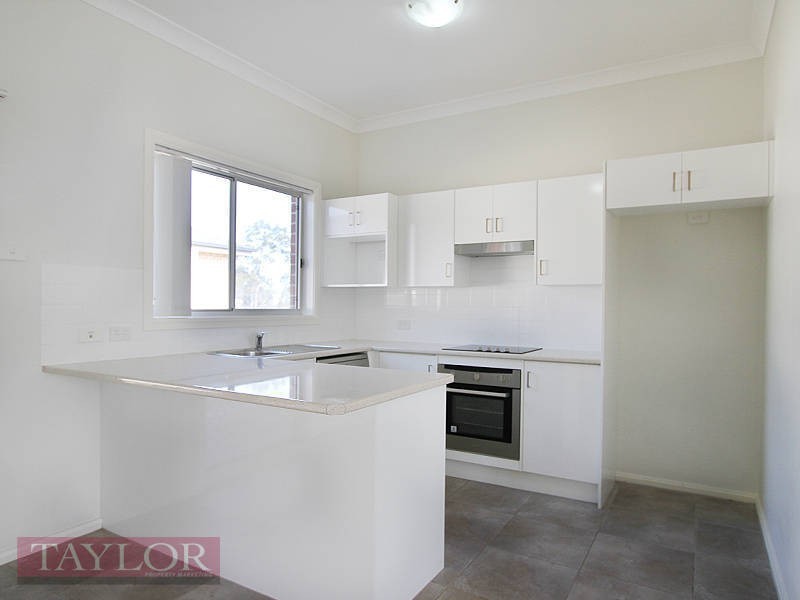 2/165 McMahons Way, Singleton NSW 2330