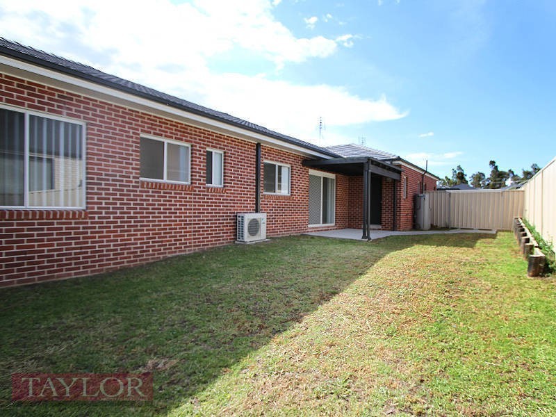 2/165 McMahons Way, Singleton NSW 2330