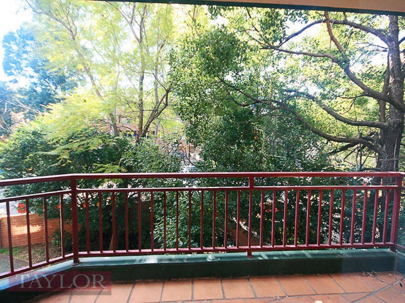 2/27 Early Street, Parramatta NSW 2150