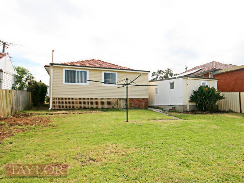 22 Frederick Street, Pendle Hill NSW 2145