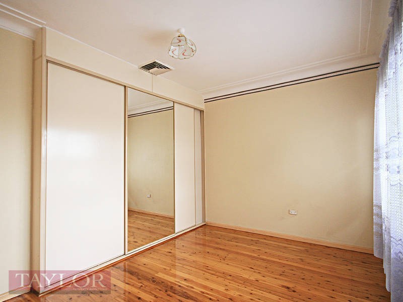 28 Heather Street, Girraween NSW 2145