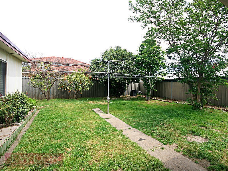 28 Heather Street, Girraween NSW 2145