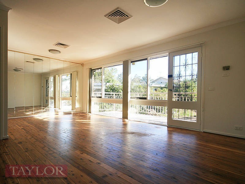 1 Yarralumla Drive, Carlingford NSW 2118