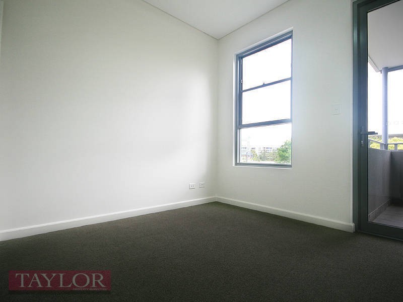 28 Solent Circuit, Bella Vista NSW 2153