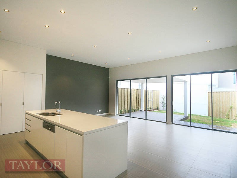 28 Solent Circuit, Baulkham Hills NSW 2153