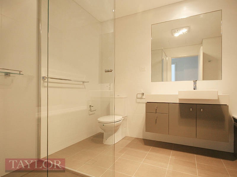 28 Solent Circuit, Bella Vista NSW 2153