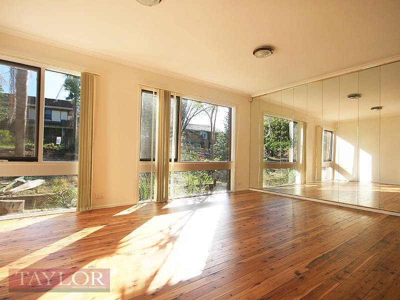 1 Yarralumla Drive, Carlingford NSW 2118