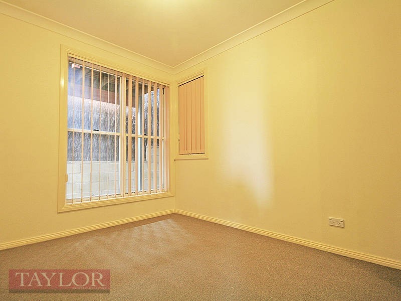 38 Hunterford Crescent, Oatlands NSW 2117