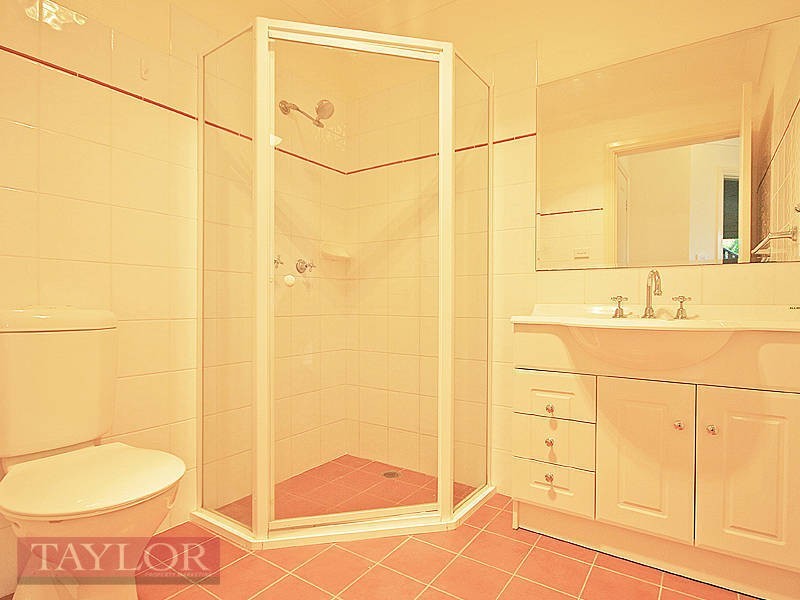 38 Hunterford Crescent, Oatlands NSW 2117