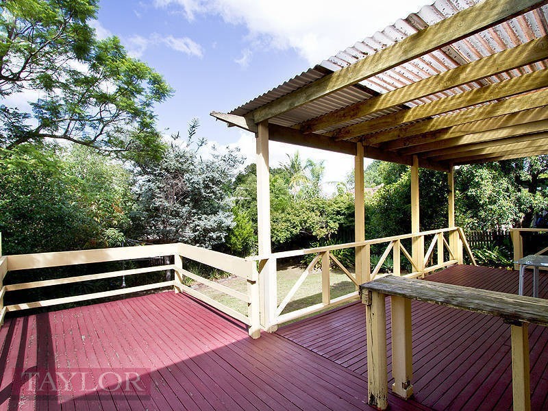 4 Alanas Avenue, Oatlands NSW 2117