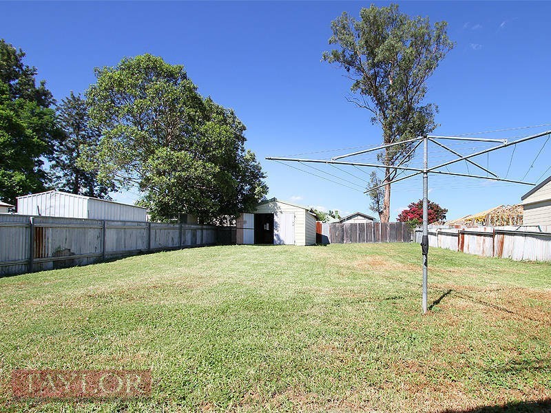 26 Little Park Street, Greta NSW 2334