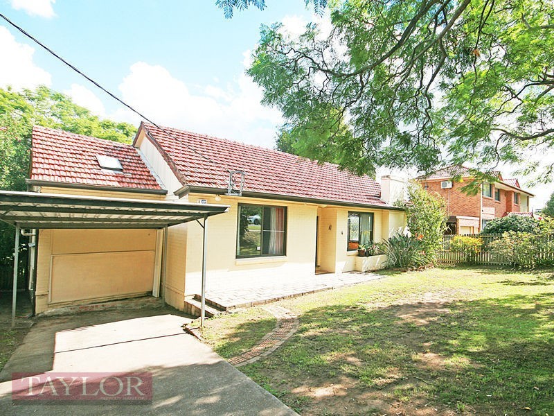 4 Alanas Avenue, Oatlands NSW 2117