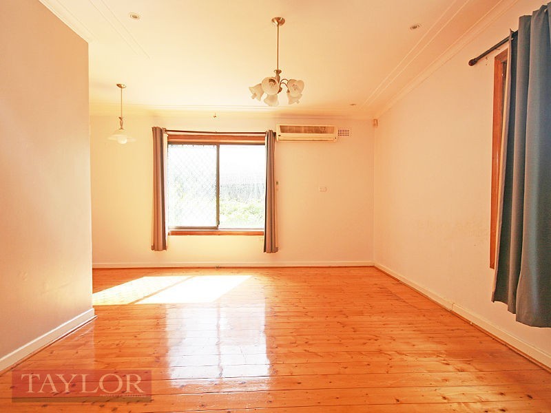 4 Alanas Avenue, Oatlands NSW 2117