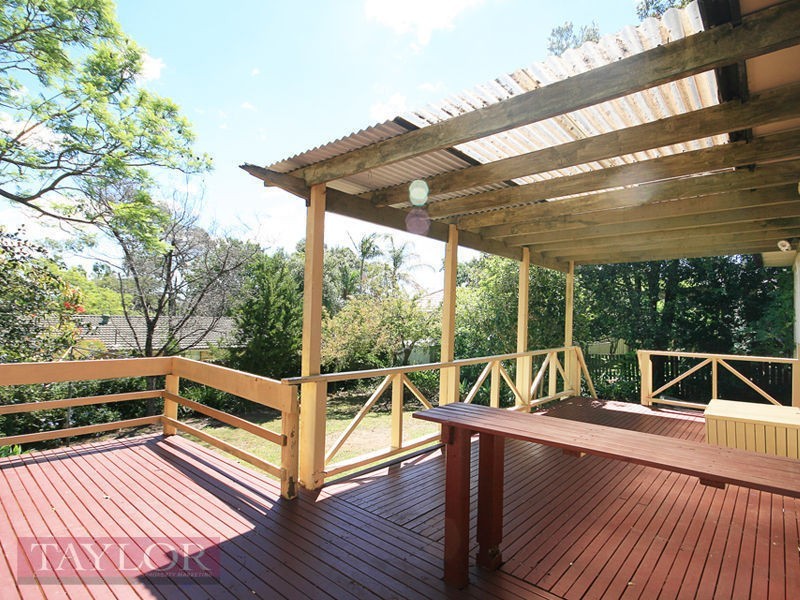 4 Alanas Avenue, Oatlands NSW 2117