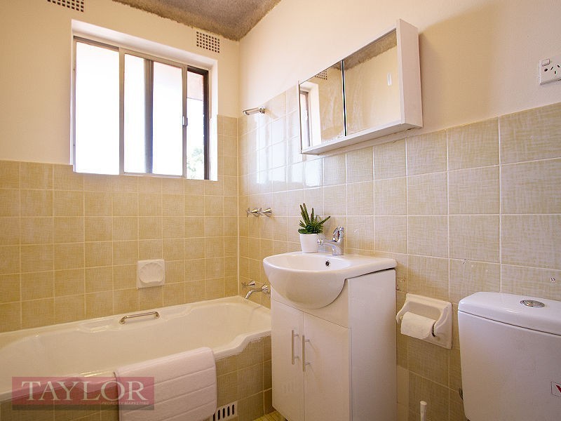 9/8 Allen Street, Harris Park NSW 2150