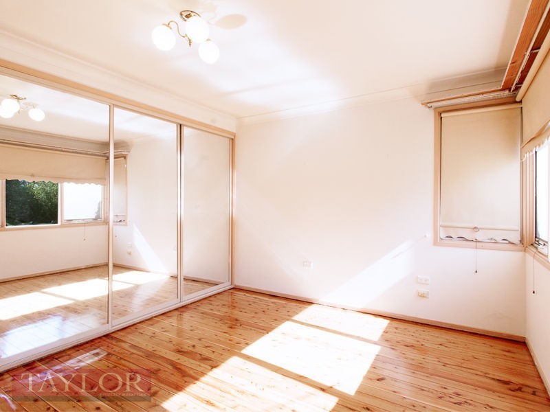 46 Greenmeadows Crescent, Toongabbie NSW 2146