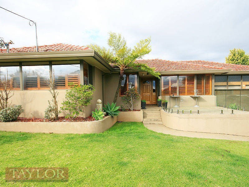 54 Somerset Drive, North Rocks NSW 2151