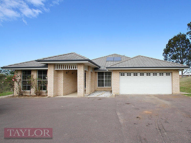 37 Aub Upward Close, Singleton NSW 2330