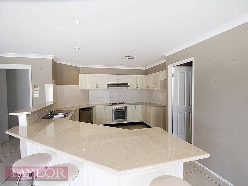 37 Aub Upward Close, Singleton NSW 2330