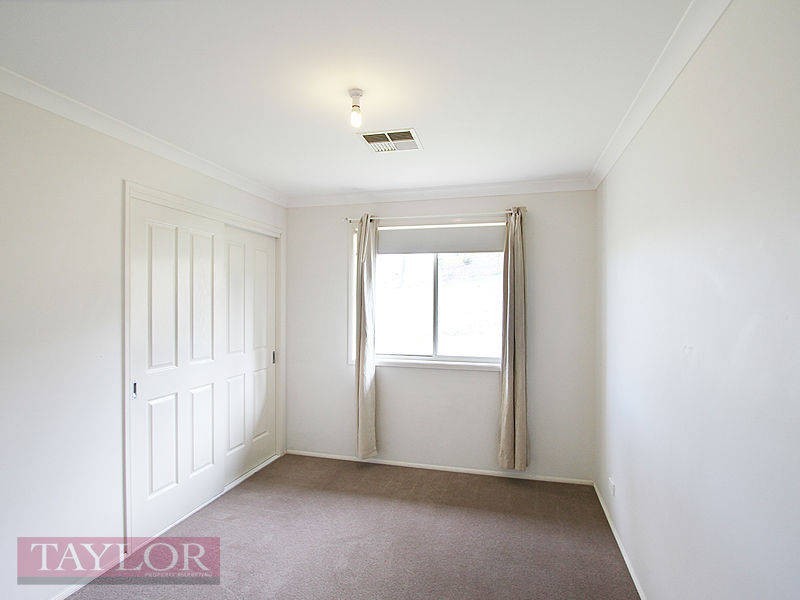 37 Aub Upward Close, Singleton NSW 2330