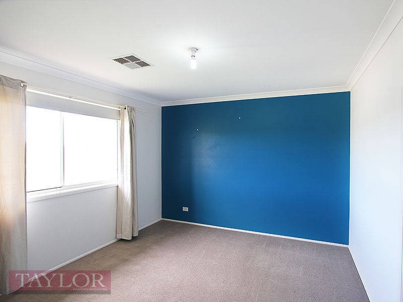 37 Aub Upward Close, Singleton NSW 2330