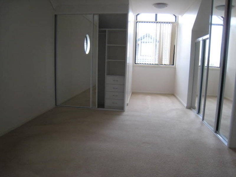 18/210 Pennant Hills Road, Oatlands NSW 2117