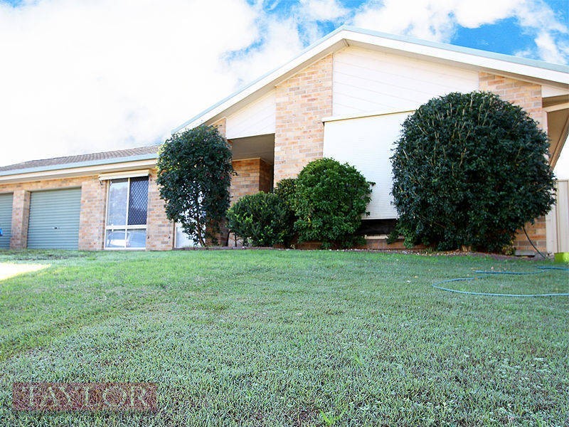 13 Madden Parade, Singleton NSW 2330
